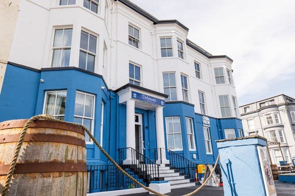 Delmont Hotel