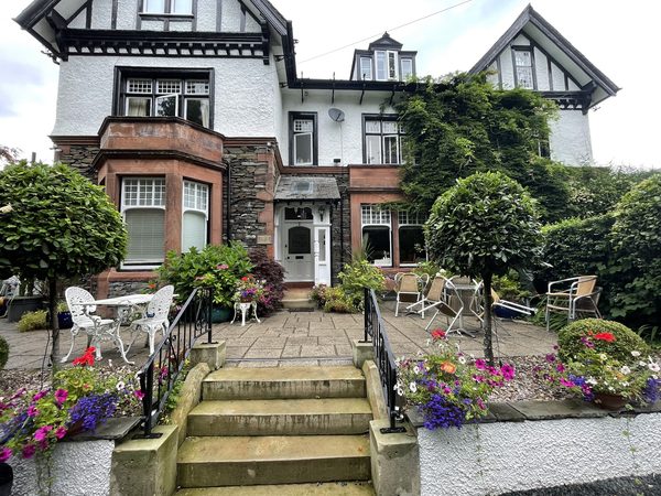 Dene House