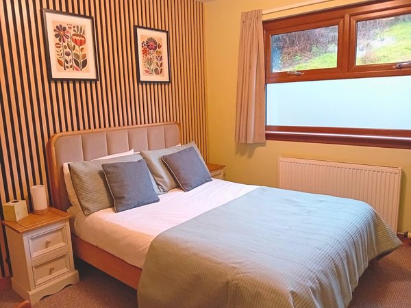 Deveron Lodge Guest House