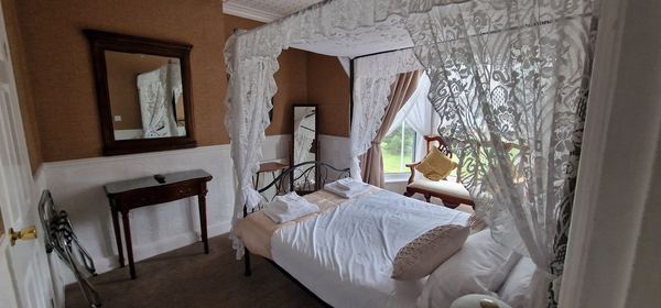 Diadem Hotel