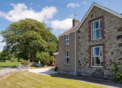 Dinas Farm Annex