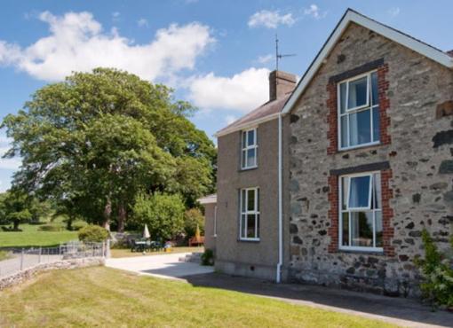 Dinas Farm Annex