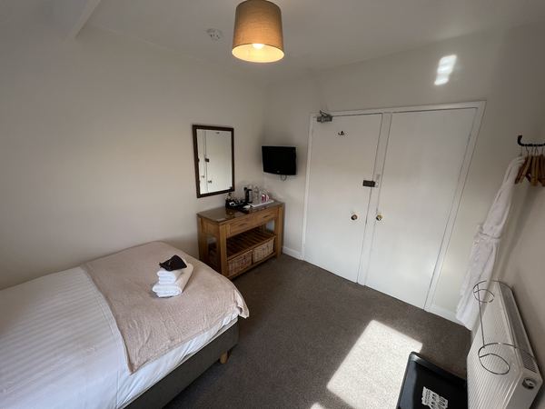 Dolly Waggon Guest House