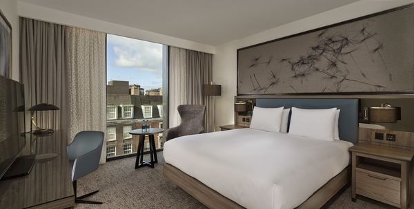 DoubleTree by Hilton Hull