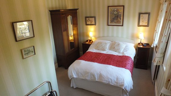 Dowfold House Bed & Breakfast