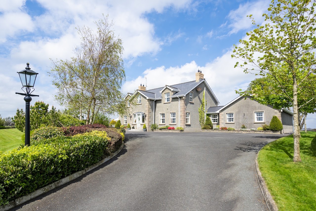 Drum Manor