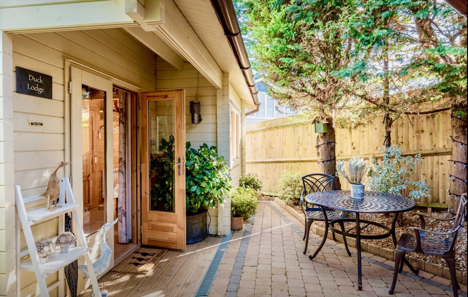 Duck Lodge B&B