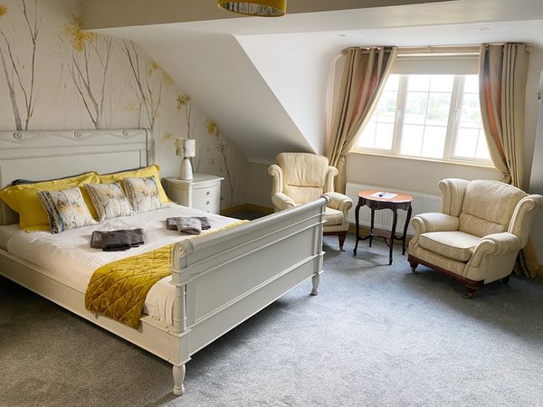Dulrush Lodge Guest House and Self-Catering