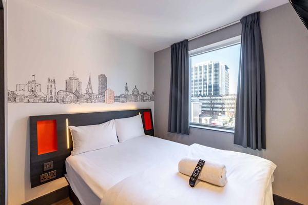 easyHotel Cardiff City Centre