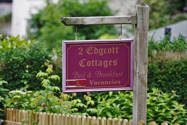 Edgcott Cottage
