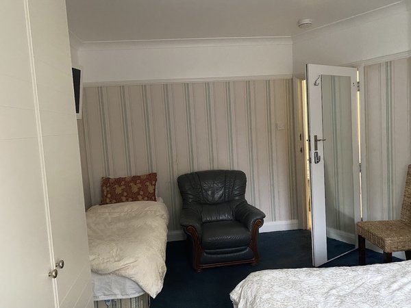 Edgware B&B