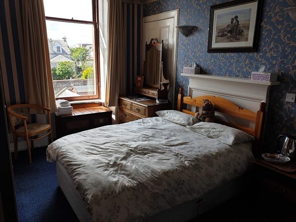 Eglinton Guest House