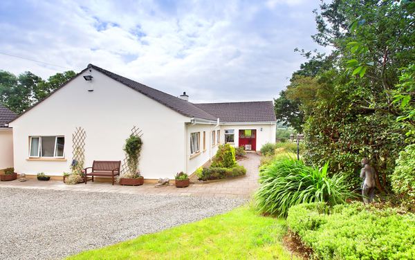 Elagh View Bed & Breakfast