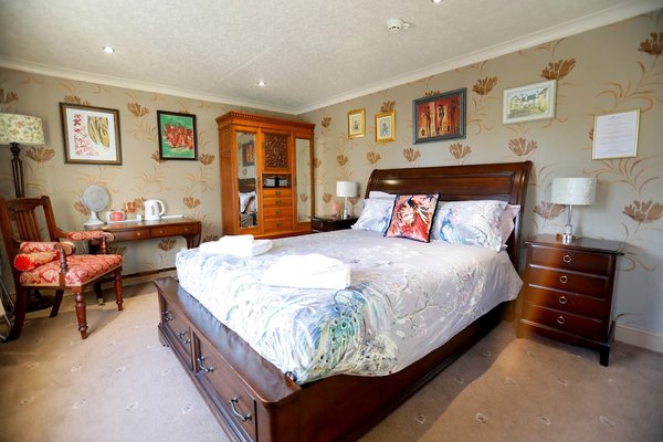 Ellingham House
