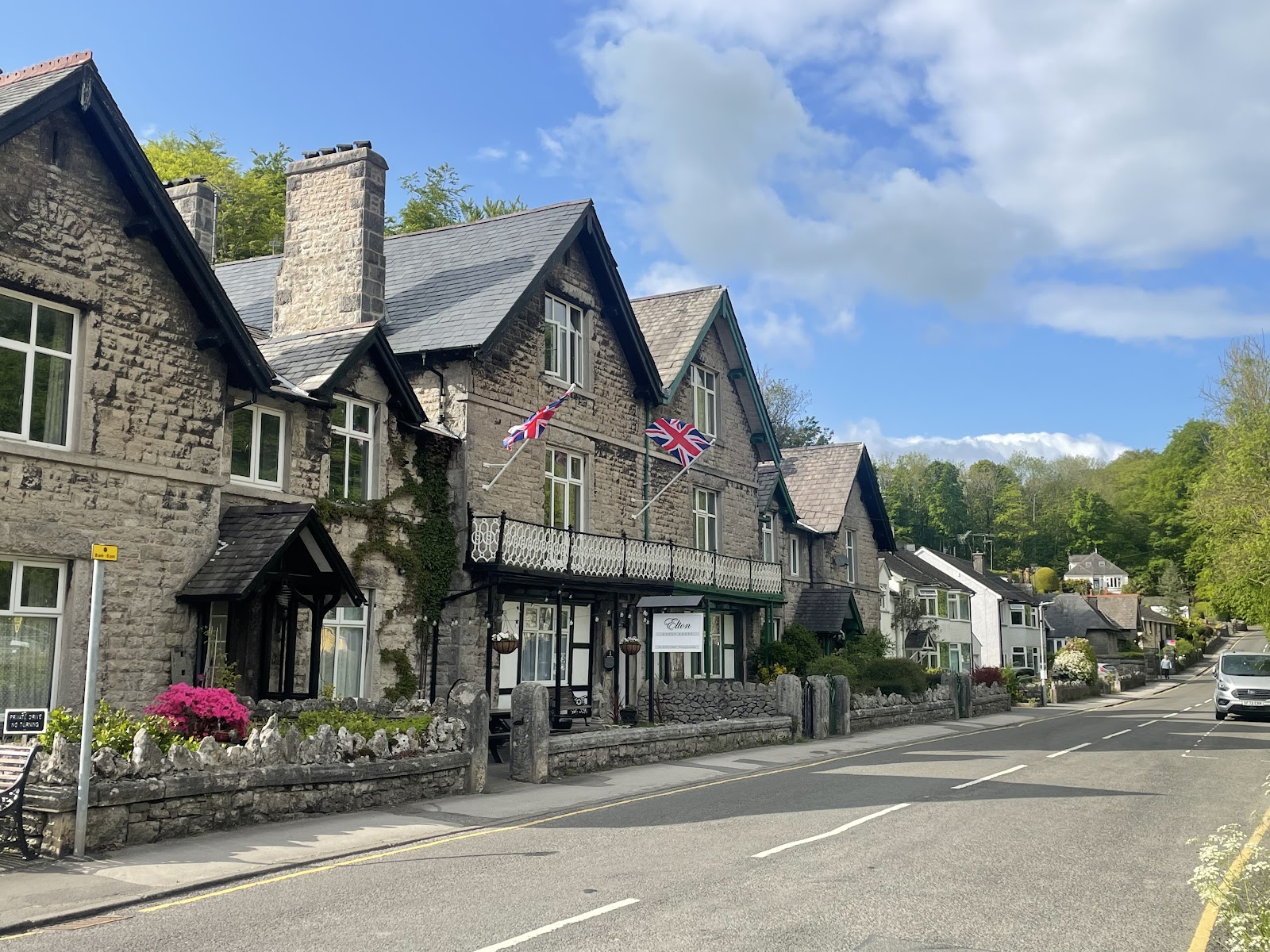 Elton Guest House