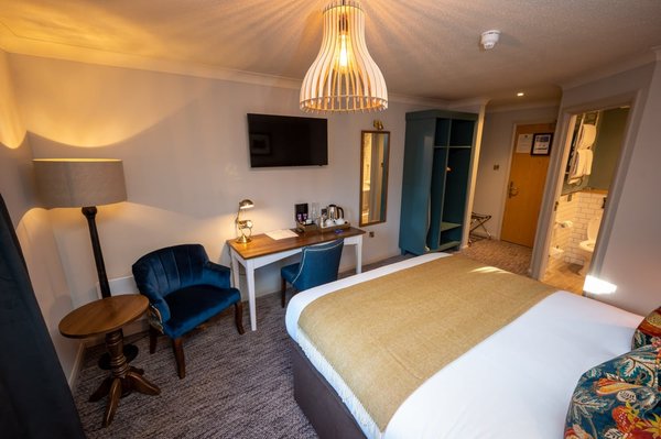 Ely Hotel by Chef & Brewer Collection