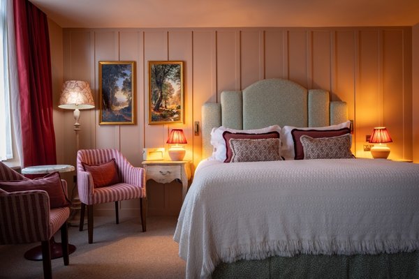 Epping Forest Hotel