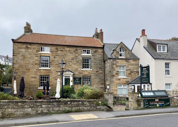 Estbek House