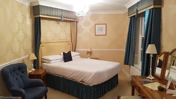 Evesham Hotel