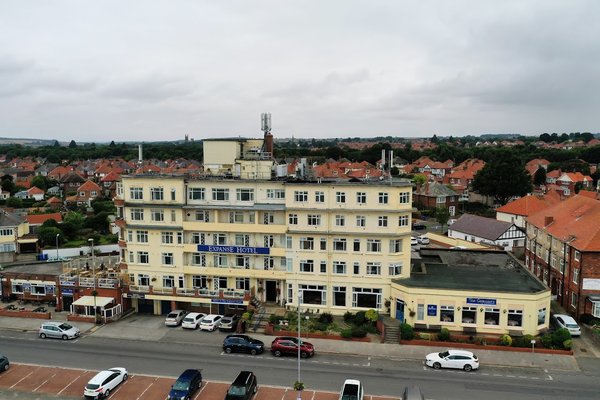 Expanse Hotel