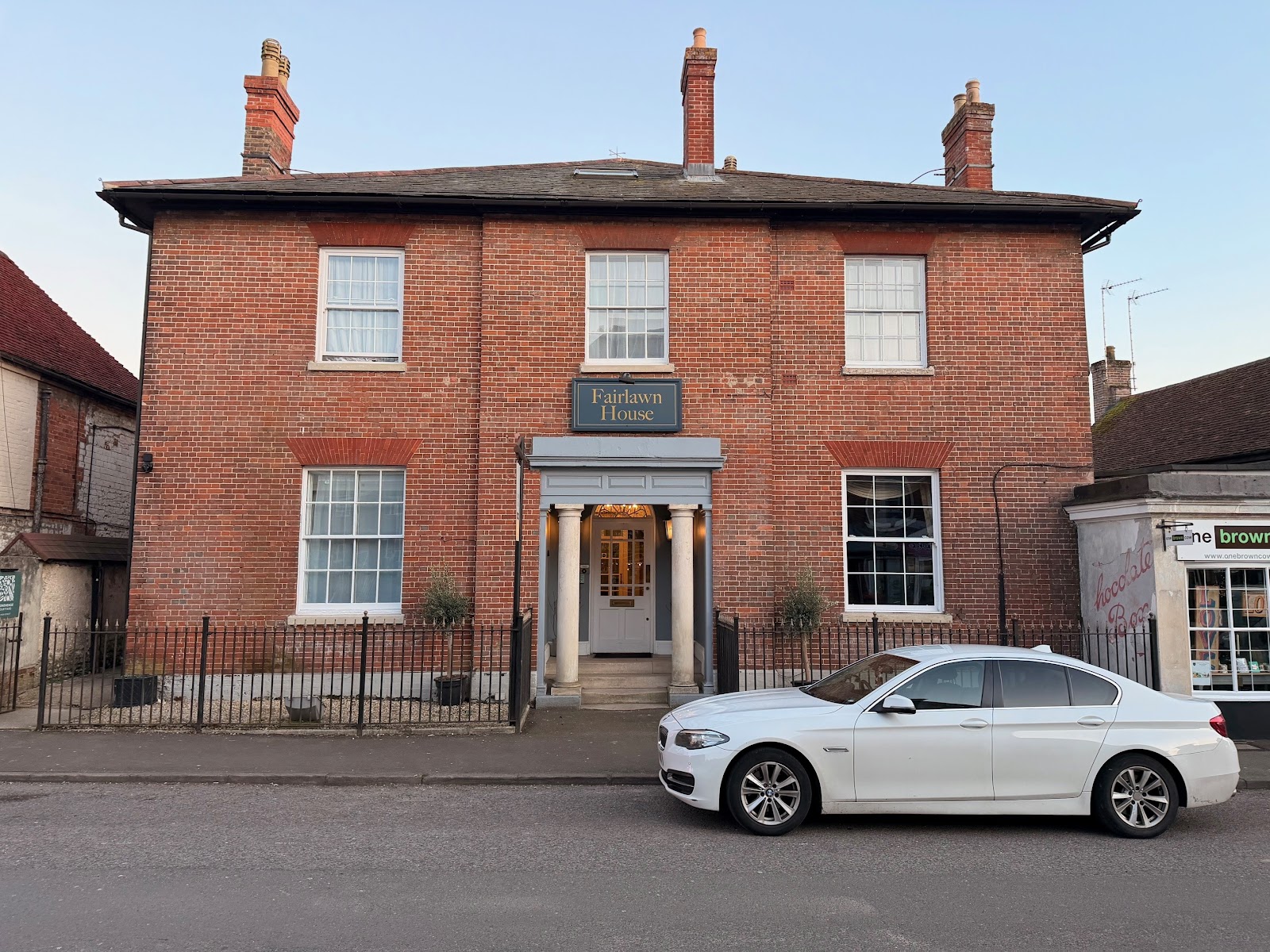 Fairlawn House