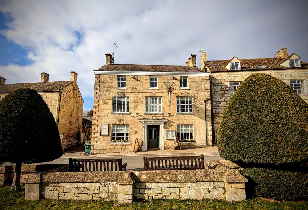 Falcon Inn