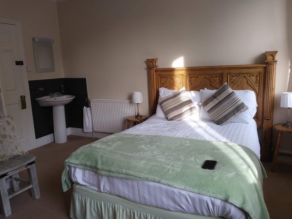 Fellview Guest House