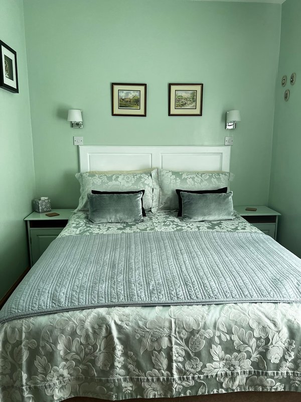 Fernydale Farm Bed & Breakfast