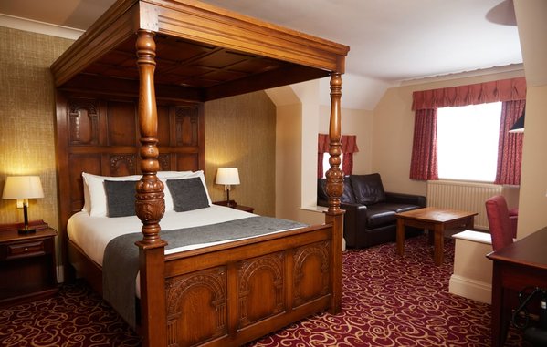 Fieldhead Hotel by Greene King Inns
