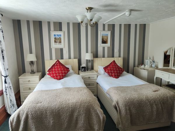 Flambards Hotel & Tearoom
