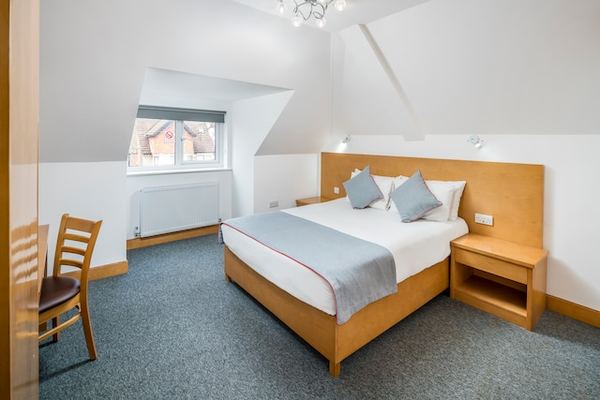 Flexistay Sutton Aparthotel