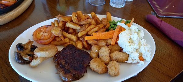 Fox and Hounds Country Inn