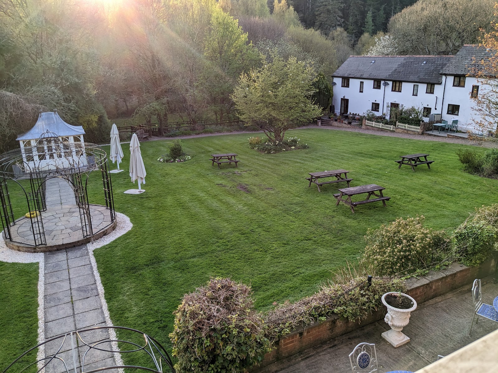 Fox & Hounds Country Hotel