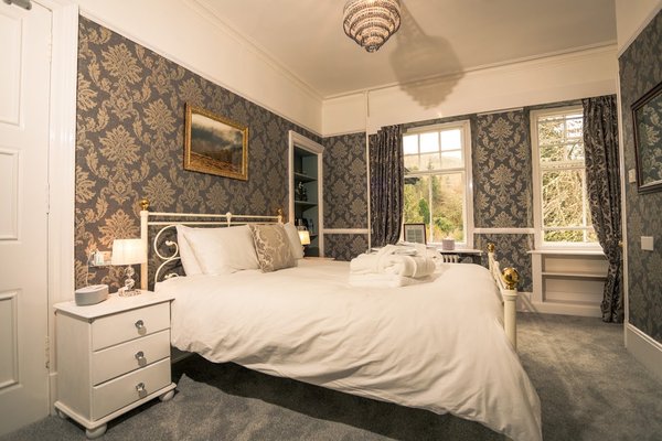 Foyers Bay Country House