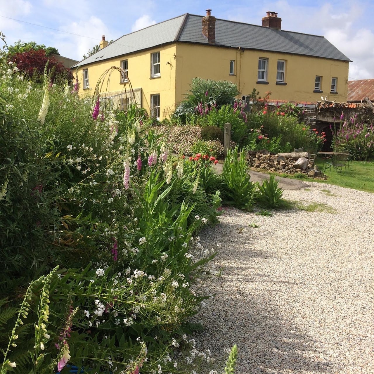 Frizenham Farmhouse