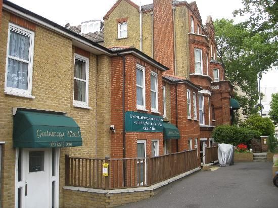 Gateway Hotel