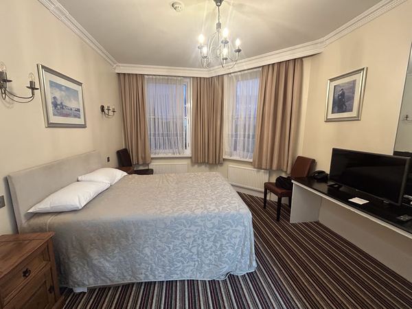 Gatwick Cambridge Hotel