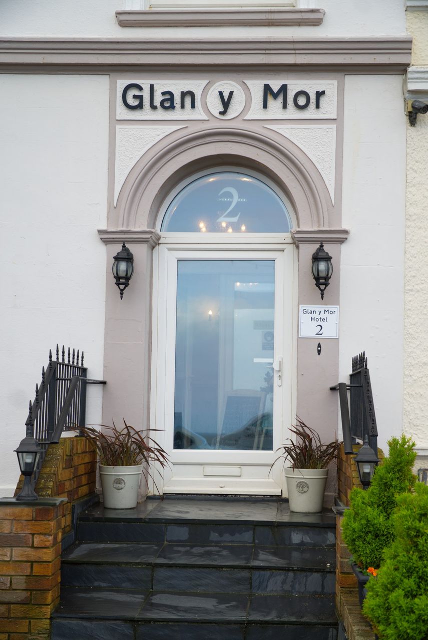 Glan Y Mor Hotel