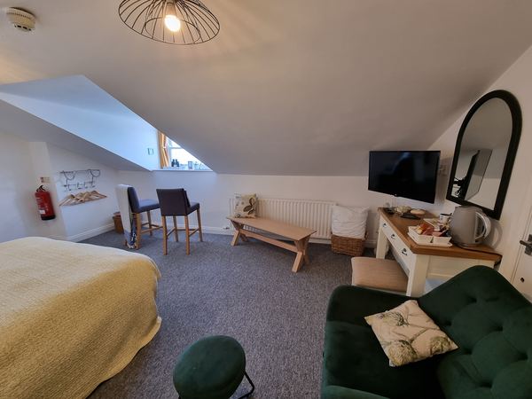 Glan Y Mor Hotel