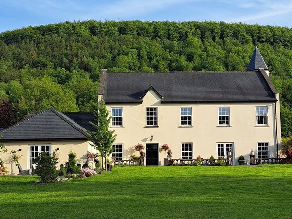 Glangwili Mansion - Luxury 5 star Bed & Breakfast