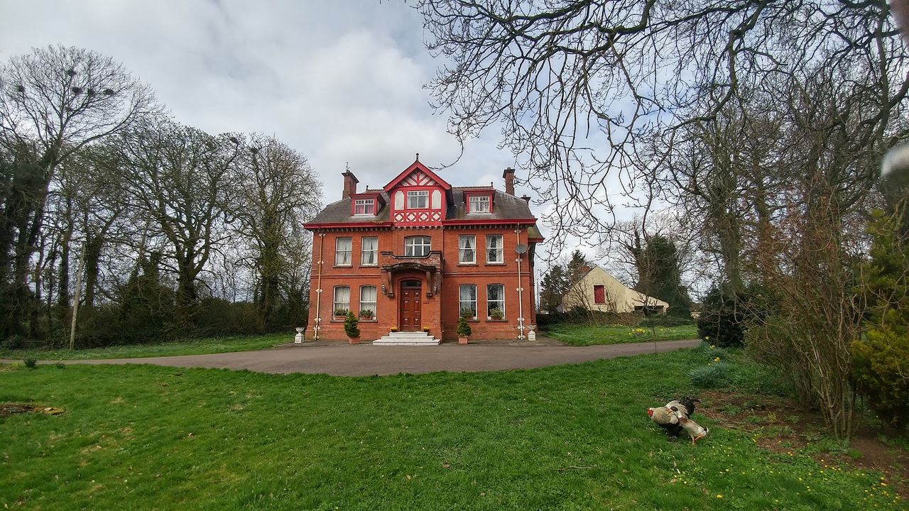 Glendona House