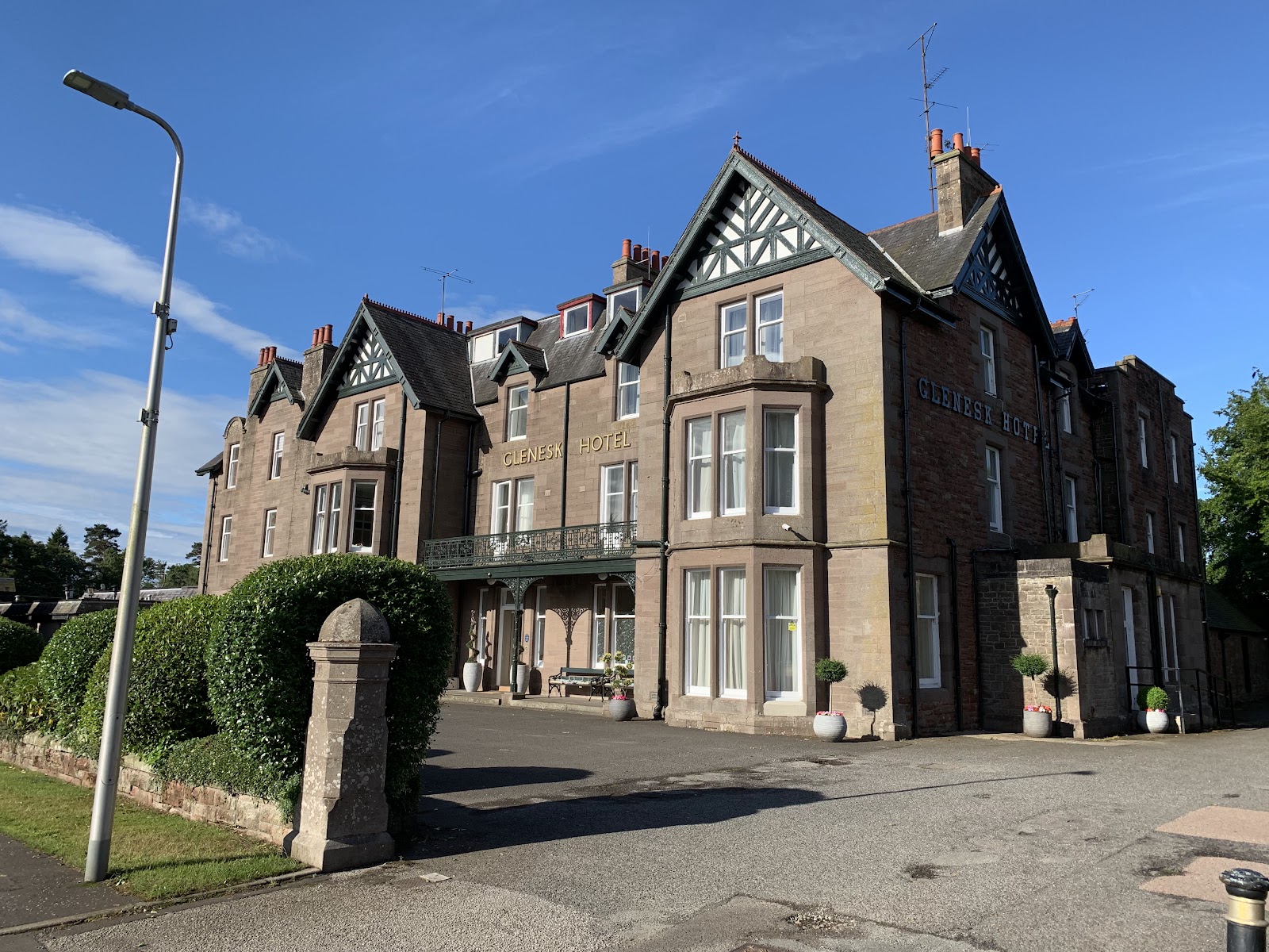 Glenesk Hotel