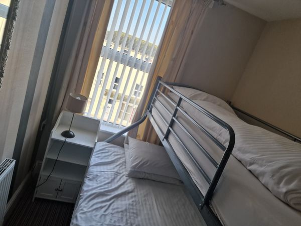 Glenheath Hotel