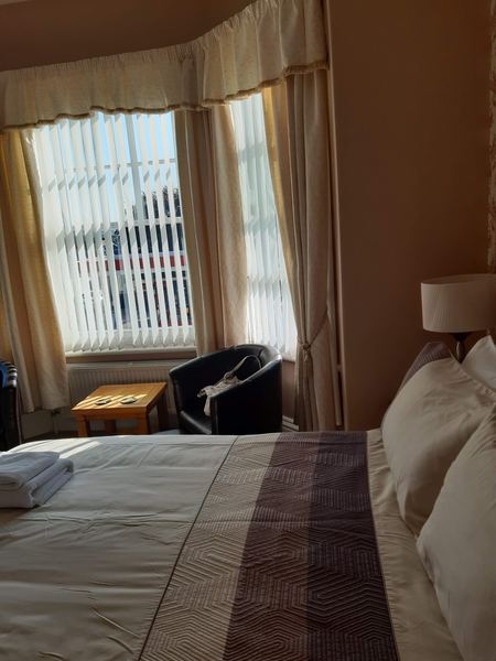 Glenora Guest House