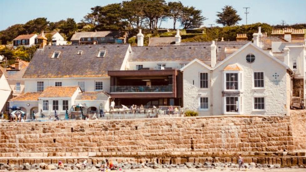 Godolphin Arms Hotel