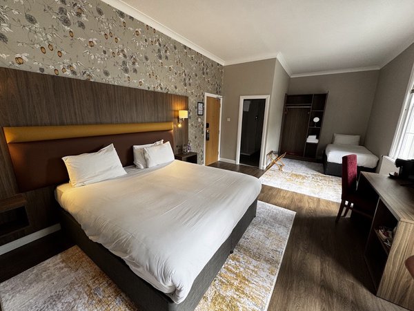 Green Hotel