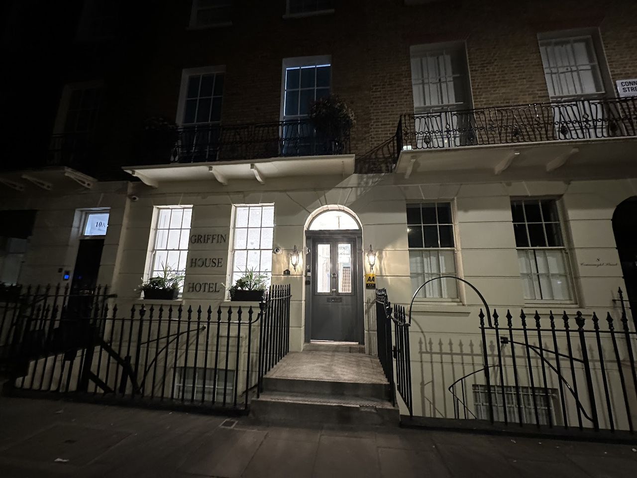 Griffin House Hotel