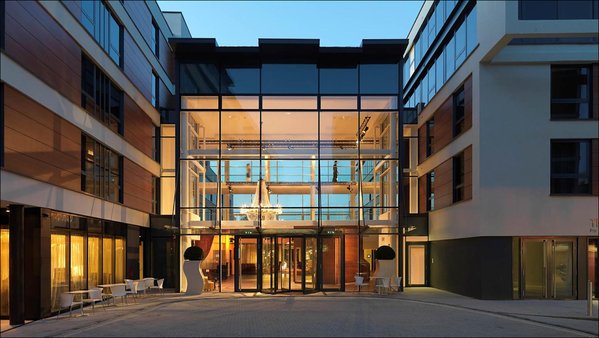 Guildford Harbour Hotel