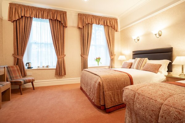 Gwrach Ynys Country Guest House