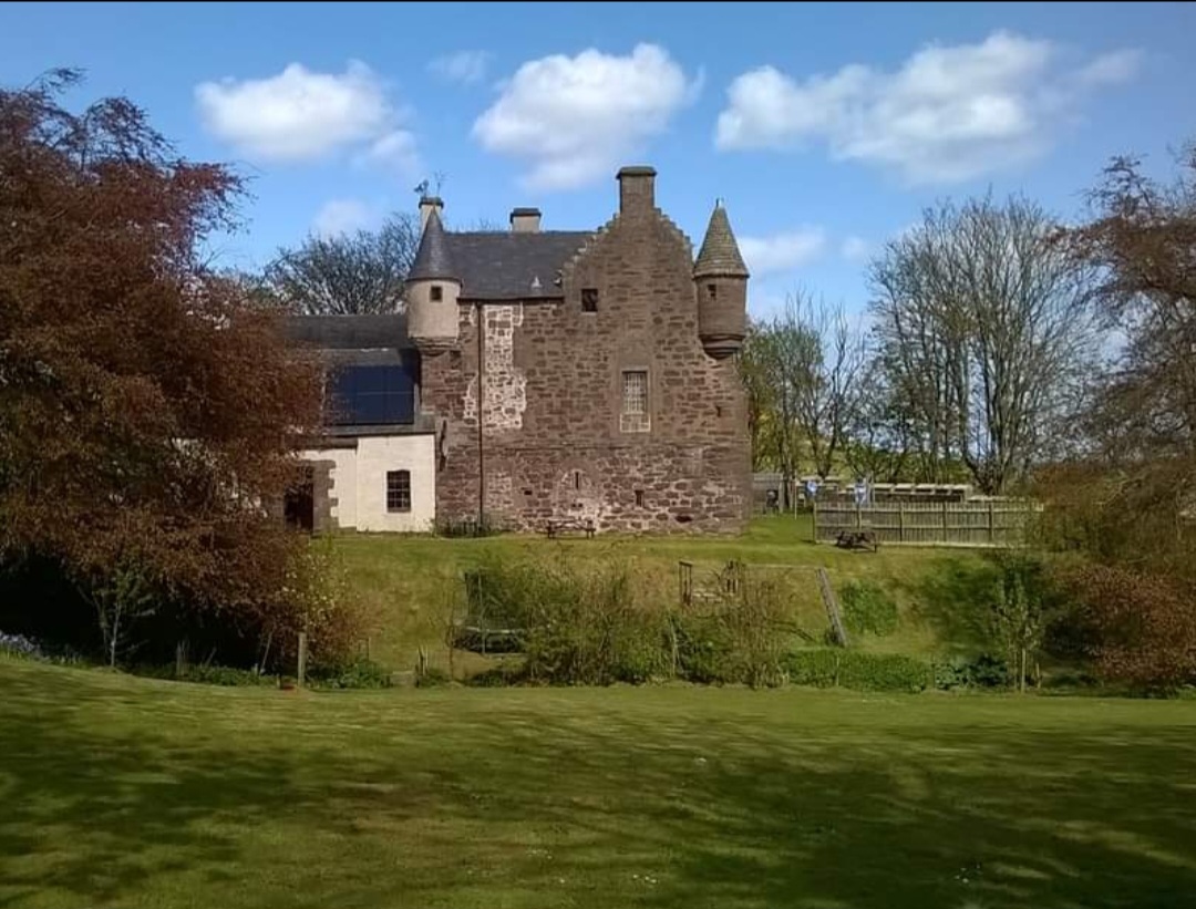 Hallgreen castle